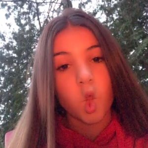 Meet your Posher, Macy